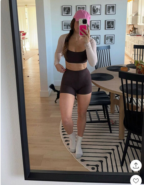 Chloe Gottschalk étoile érotique image