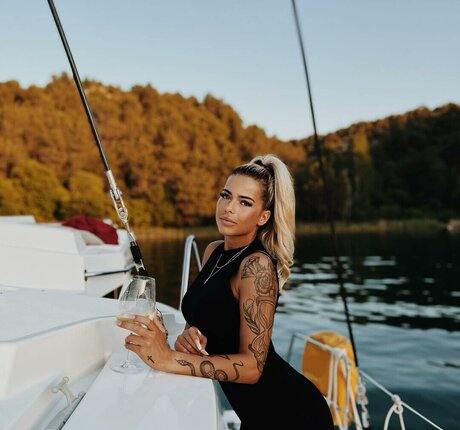 sophia allin star du porno parfaite collection