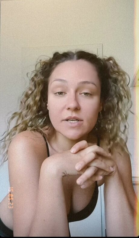 Regina Hixt actrice de nus archive