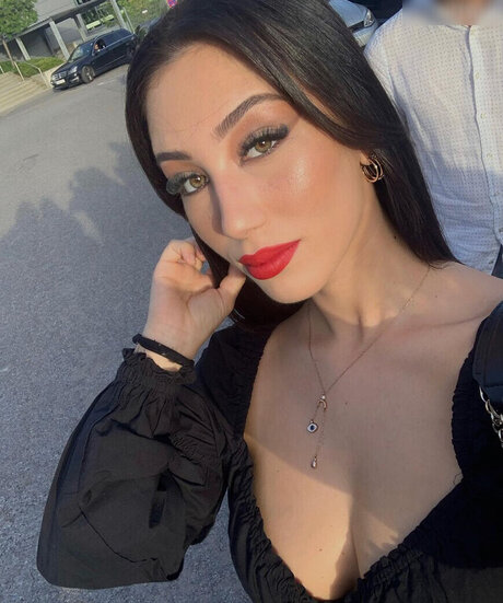 leonaankj modèle meilleur image