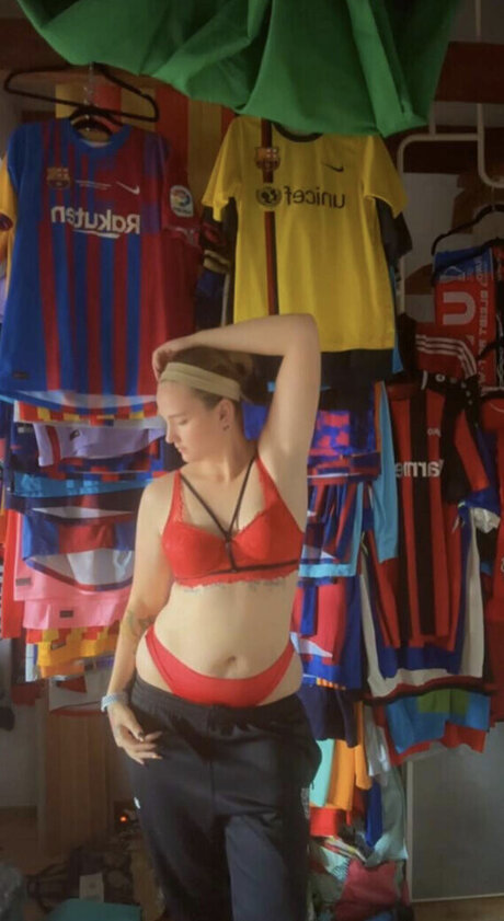 blueskyisfading modèle de haute qualité image