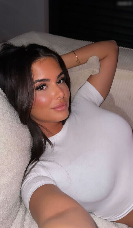 jolie pipe onlyfans nue en haute qualité image