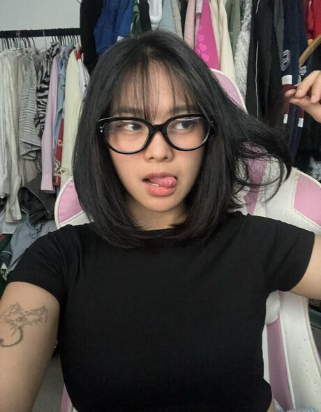 miceraa modèle érotique galerie