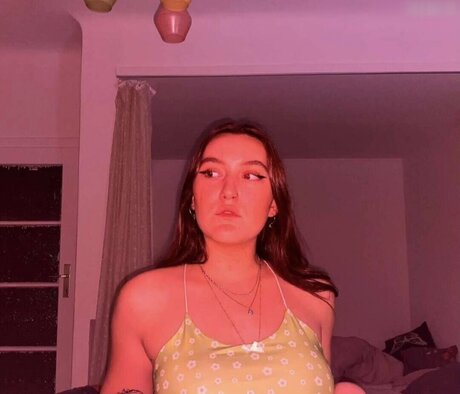 Wer ist sie_ nus étoiles galeries