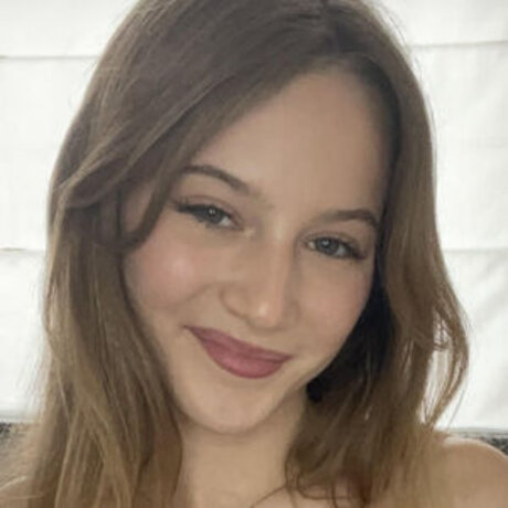 Flora Cole étoile nue img