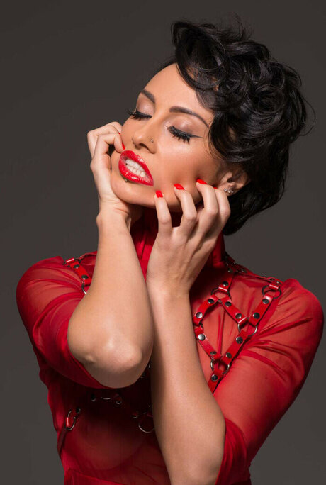 anastasia domination art modèle photos