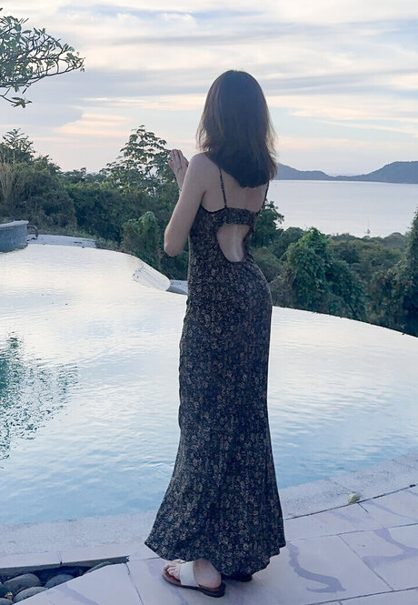 Gabriela Bee modèle gratuit des photos