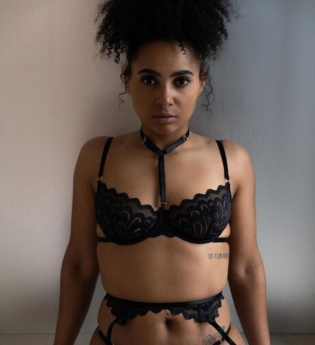 graefiin melanin belle star du porno des photos