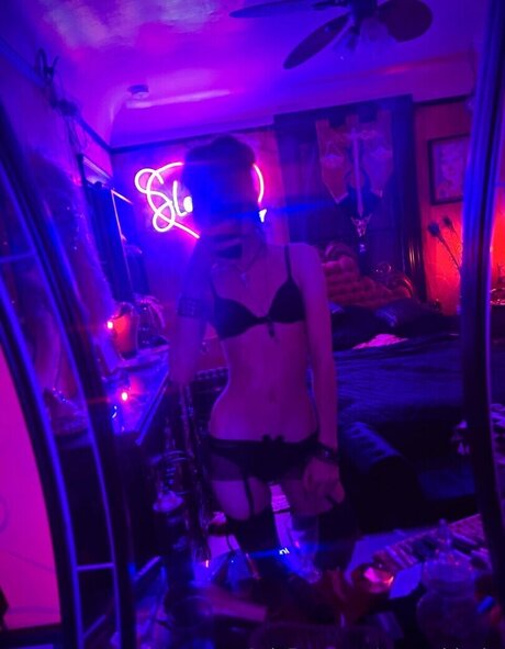 Moongirlevie modèle artistique collection