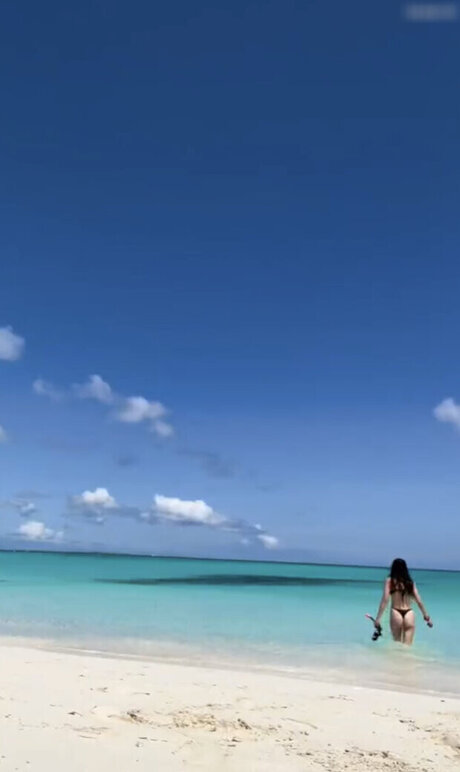 nadinebreaty star exclusive image