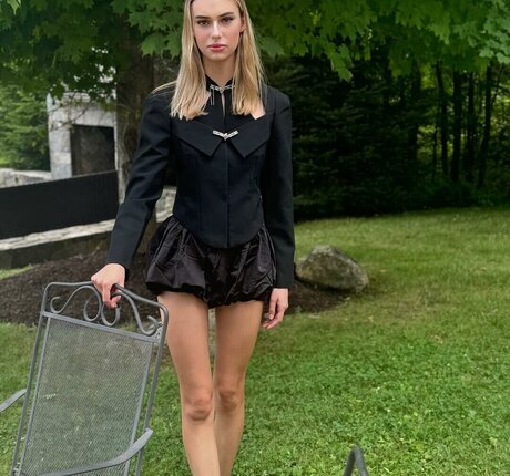 Claire Jameson star du porno nue images