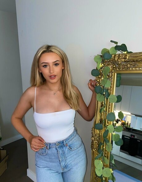 Kiera Bridget star du porno xxx archive