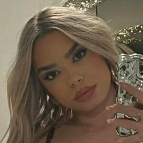 Arianamovati star du porno adulte galerie