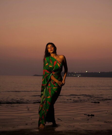 Pakhi Gadh belle star du porno des photos