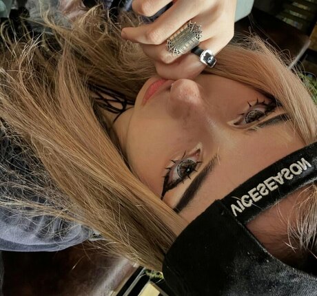 pavuk1 0 mannequin image