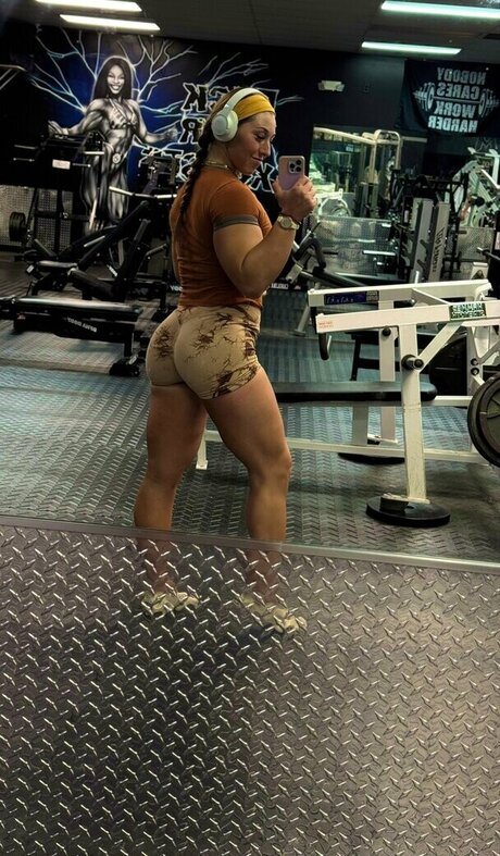 killlllakt modèle pornographique galeries