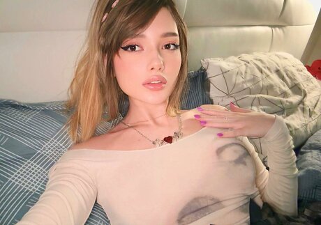 mildixs modèle pornographique archive