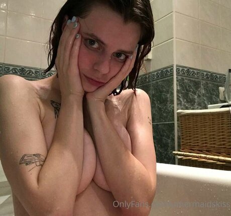 Mermaids Kiss star du porno exclusive img