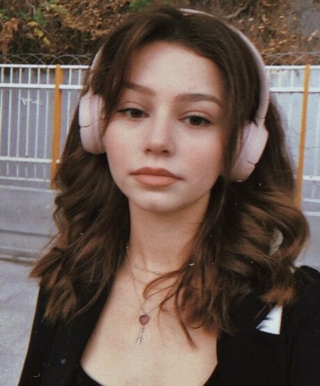 sumruozdenn actrice érotique images