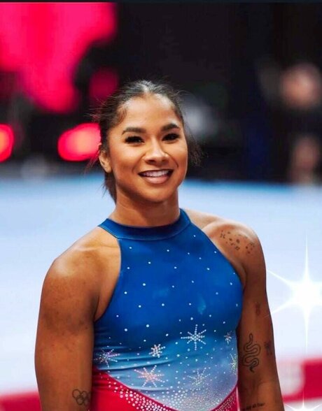 Jordan Chiles modèle sexy des photos