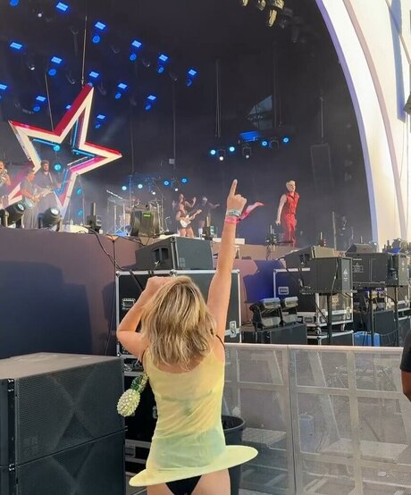 Leticia Colin modèle adulte archive