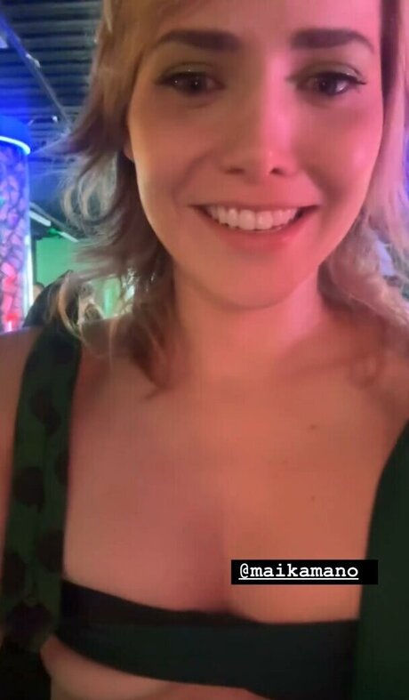 Leticia Colin nus étoiles images