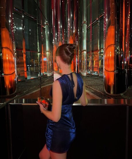 Sinem Melek Co kun mannequin photo