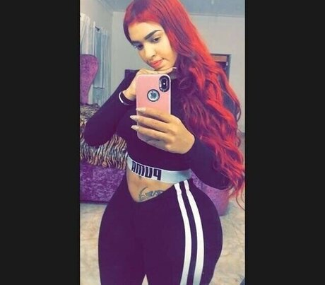 Yinett Baez joli modèle galerie