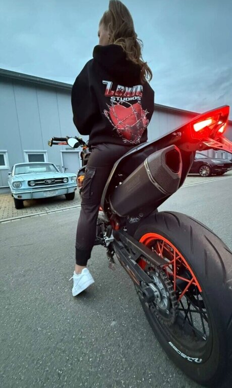 fans de milf gothique uniquement porno hd archive