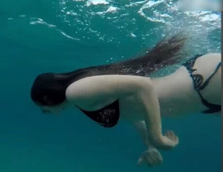 Affe auf Bike star du porno gratuit images