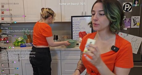 gros clitoris uniquementfans adulte érotique photo