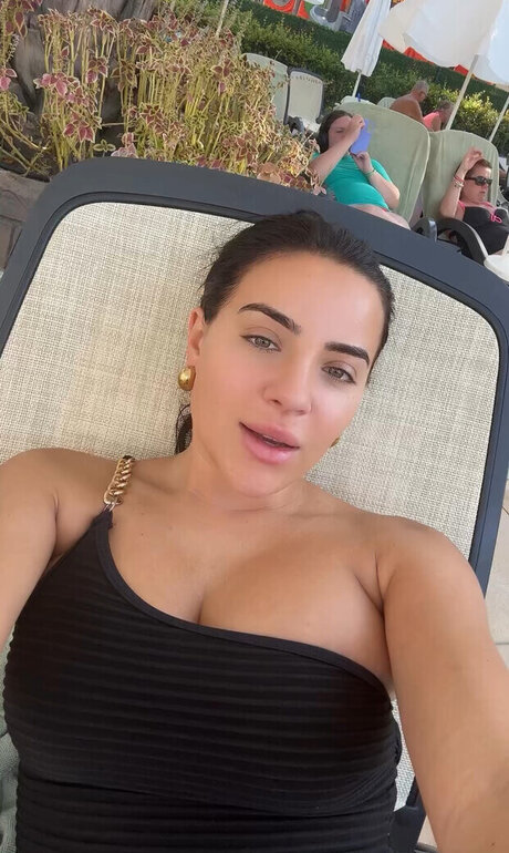 branlette joi onlyfans jolie adulte des photos