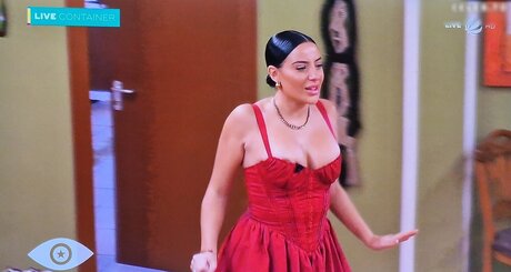 Leyla Lahouar étoile chaude photo