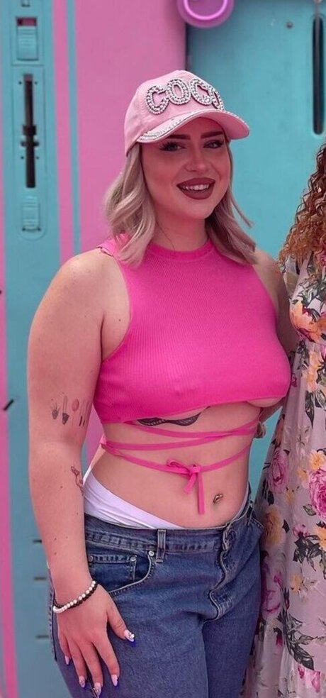 fellation publique onlyfans top jolie photo