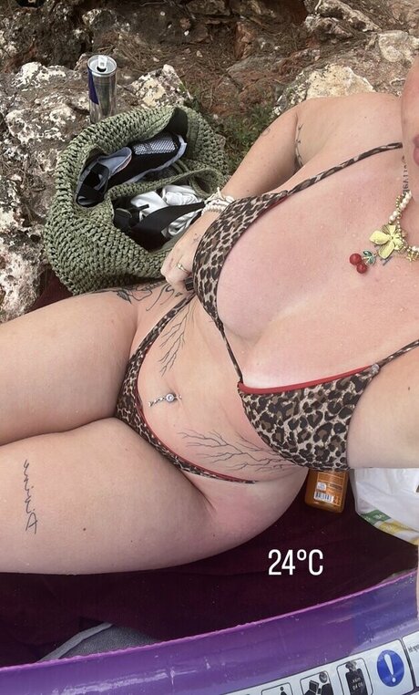 Luisa Fr h joli modèle galeries