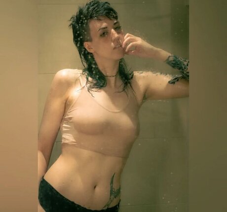 petite blonde onlyfans exclusif xxx des photos