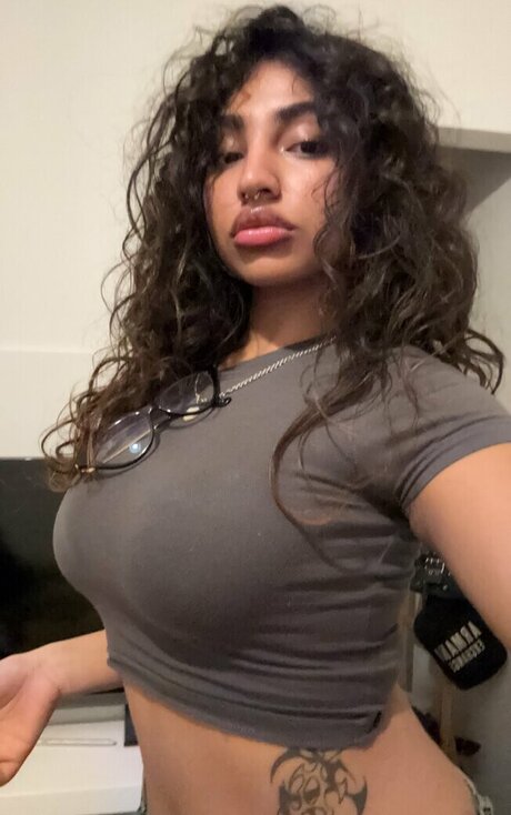 ébène courbée onlyfans nus parfaits photos