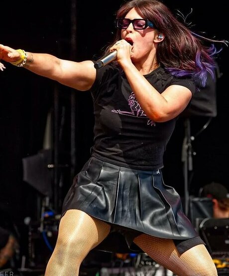 Courtney LaPlante actrice artistique galeries