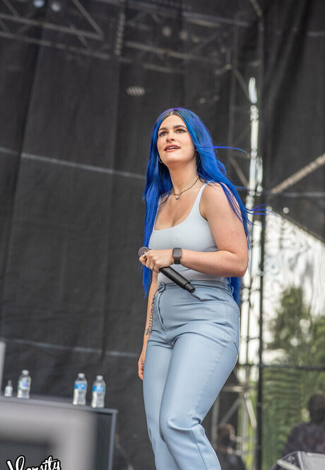 Courtney LaPlante sexe star du porno img