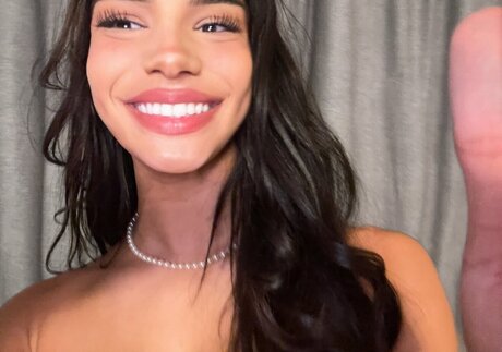 Kiana Dufour modèle de haute qualité archive