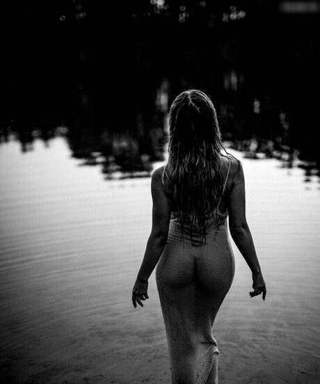 Nicole Marrone étoile adulte collection