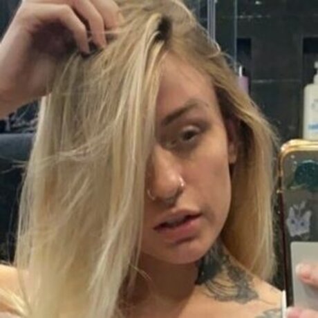 Darnit Domi star érotique collection