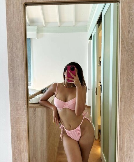 Kashish Mehta étoile xxx collection