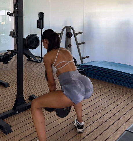 Merve zkan étoile magnifique galeries