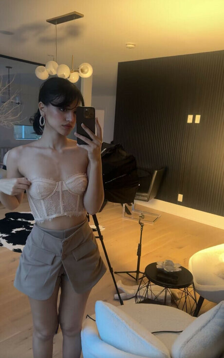 blonde transexuelle onlyfans belle hd img