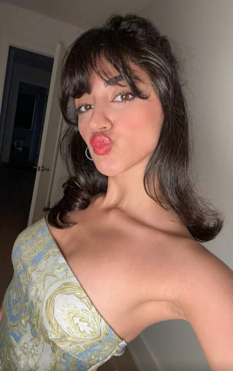 Melody Oz modèle joli images