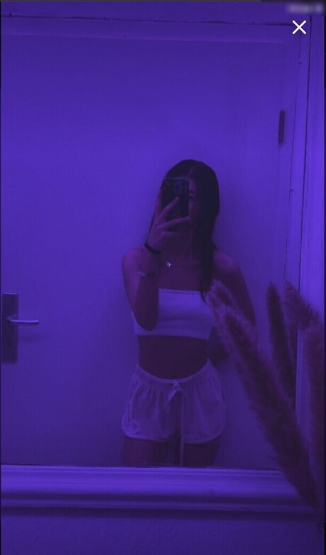 Elenafee actrice porno des photos