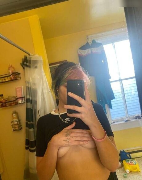 Sinful bb brat modèle gratuit des photos