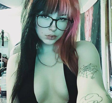 Sinful bb brat modèle gratuit galeries