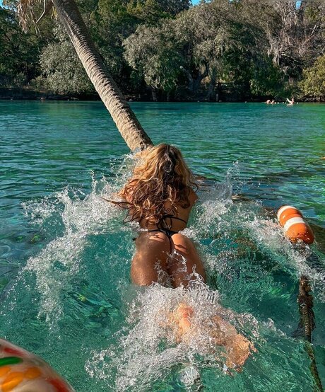 julie tirado actrice porno img